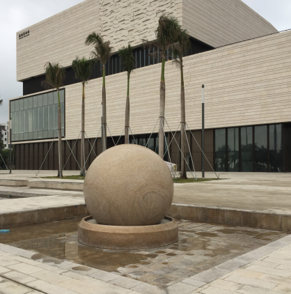 Xingyan Stone Sculpture skapar den största Feng Shui -bollen i Kina i Zhuhai