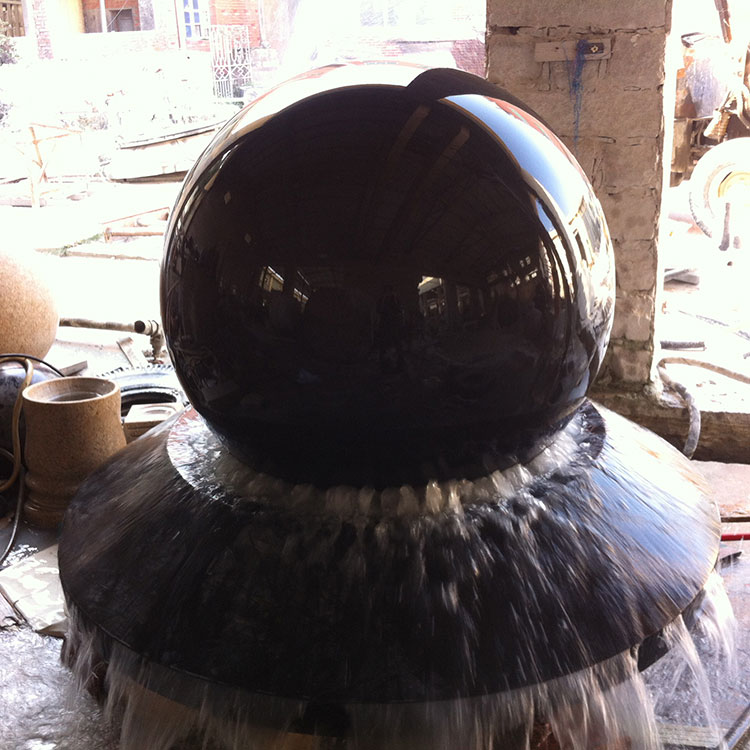 Indien Absolutely Black Sphere Fountain