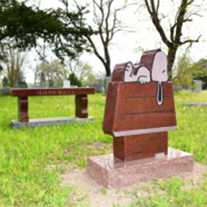 Snoopy Staty Tombstone