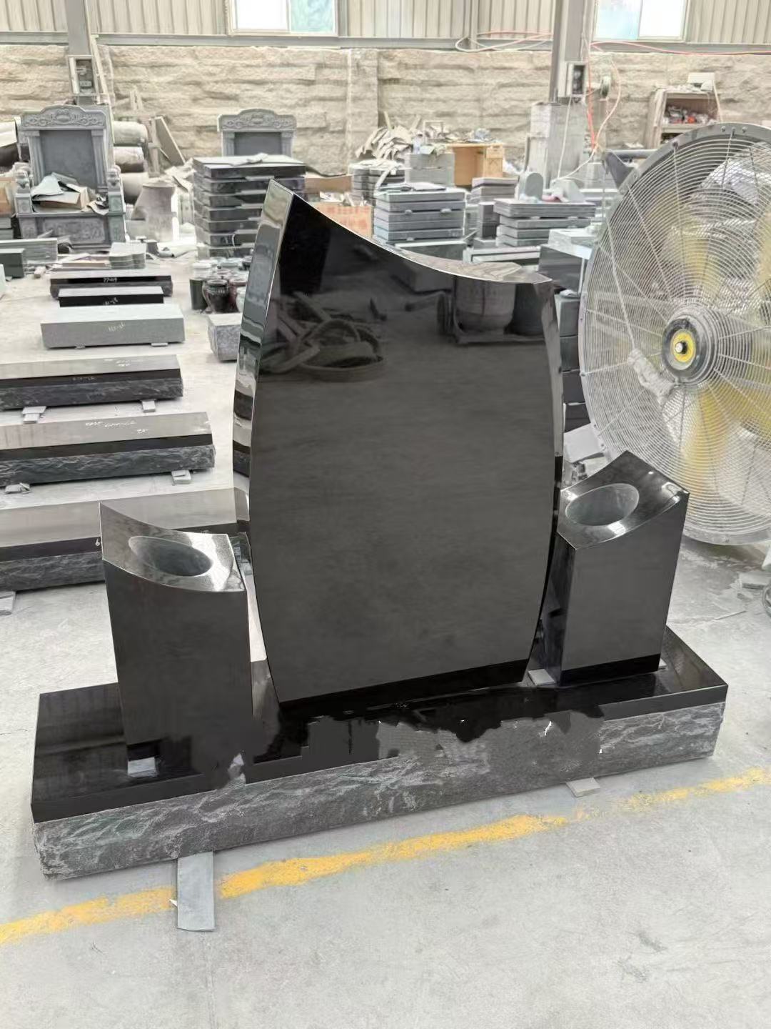 Xingyan anpassade dubbelpost svart granit gravsten